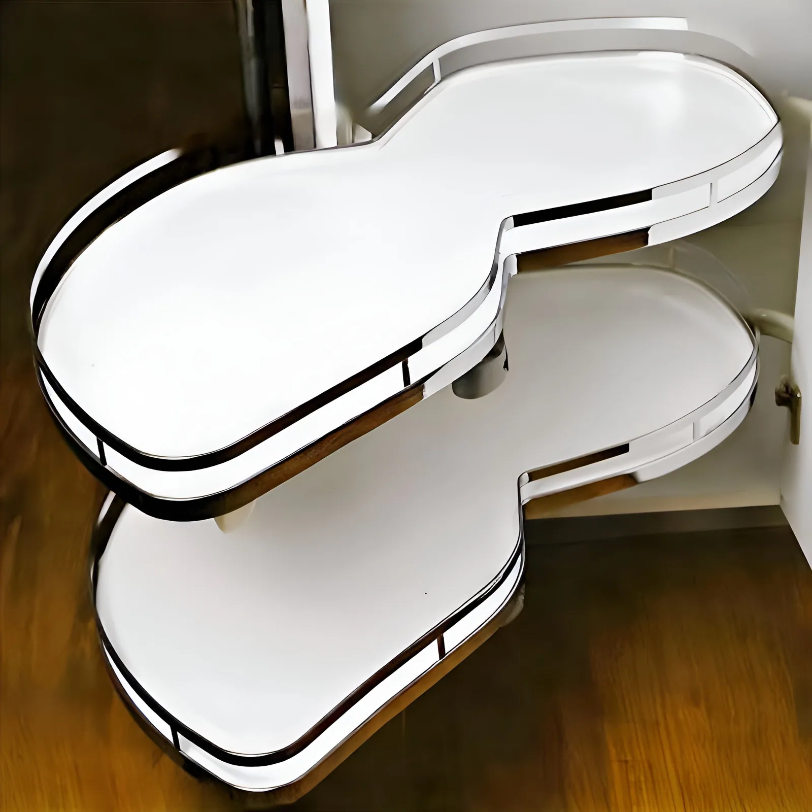 CAELEN S Corner Pull-Out